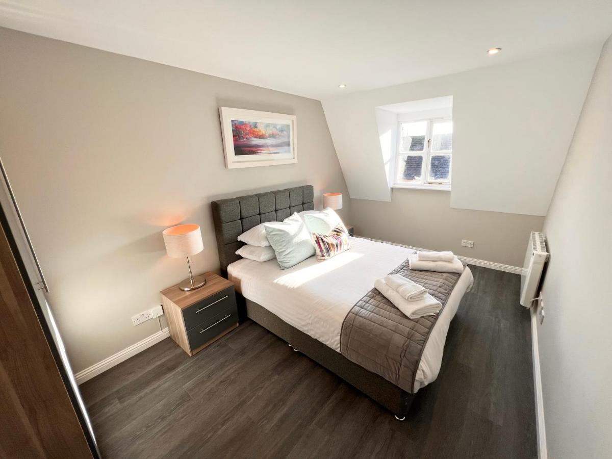 Urban Living's The Hopkins, Beautiful With Private Parking