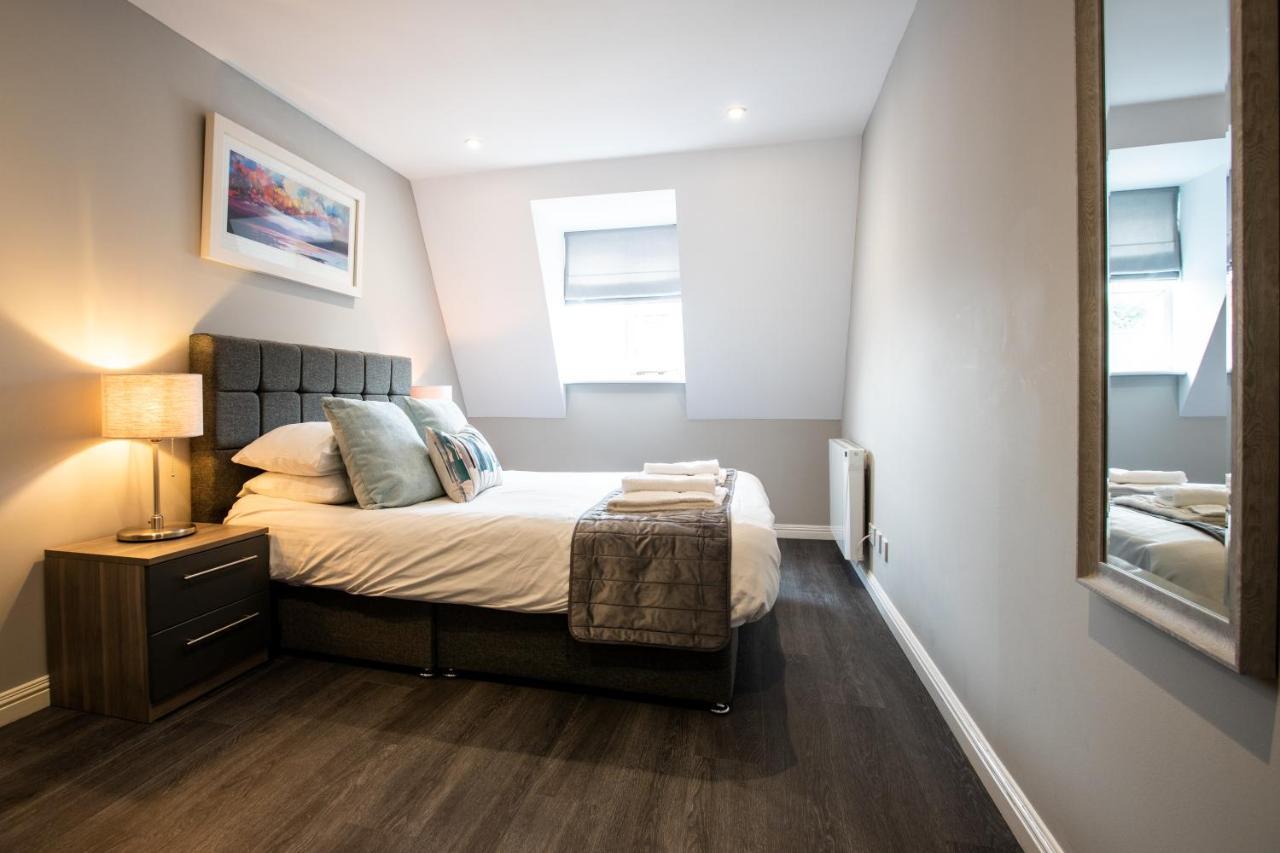 Urban Living's The Hopkins, Beautiful With Private Parking